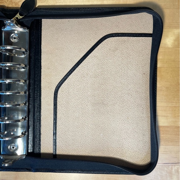 Vintage Zip around Binder Genuine cowhide made in the USA - Picture 9 of 13